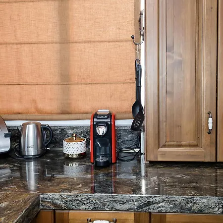 Modern Comfort & Vintage Charm With Panoramic View By Flat Mаnаger Apartment *